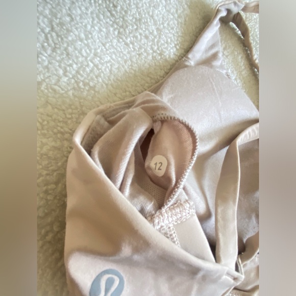 Lululemon Energy Bra Pale Pink 12 - Picture 4 of 6
